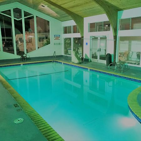 Stargazer Inn And Suites Монтерей Экстерьер фото
