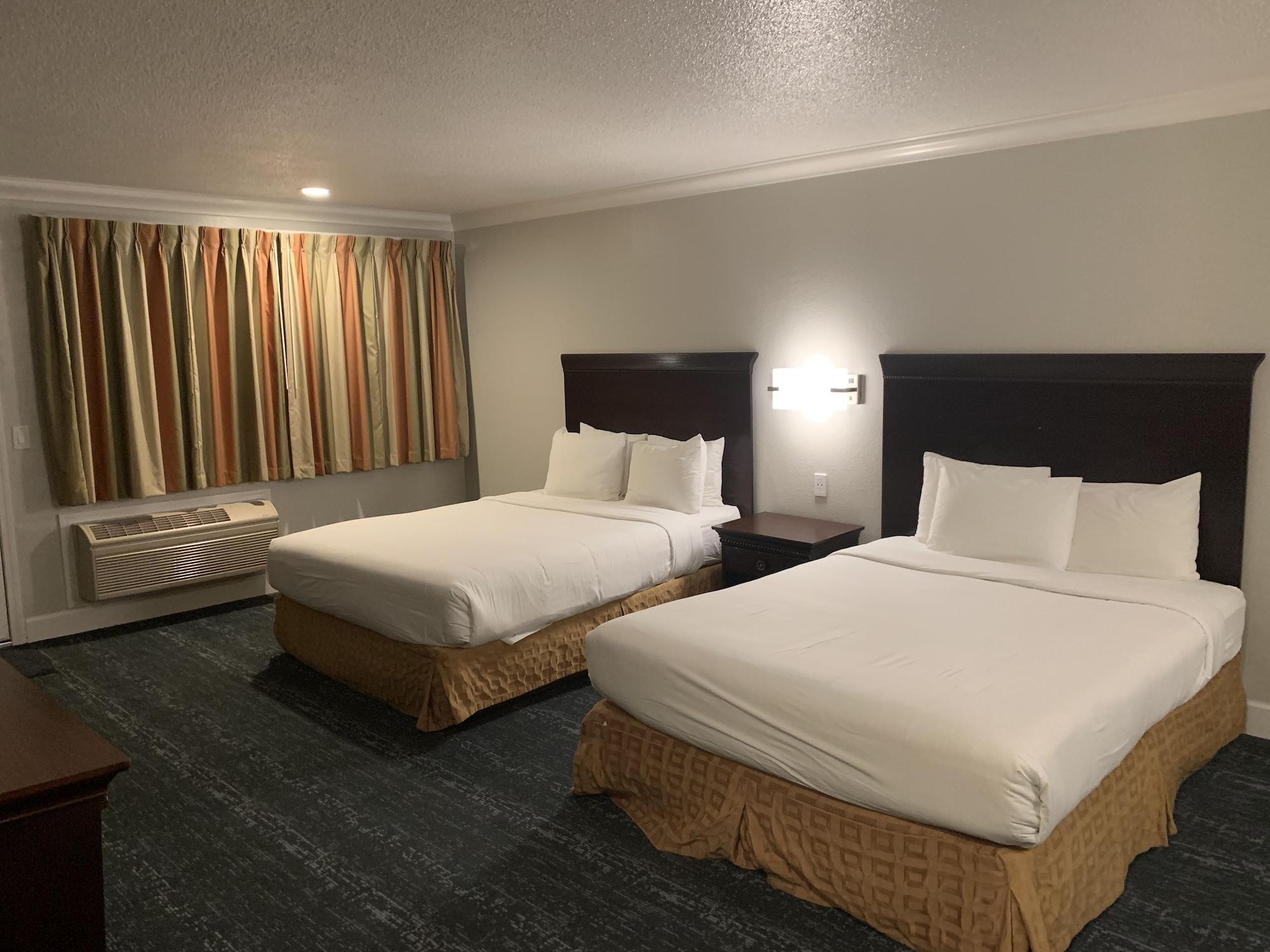 Stargazer Inn And Suites Монтерей Экстерьер фото