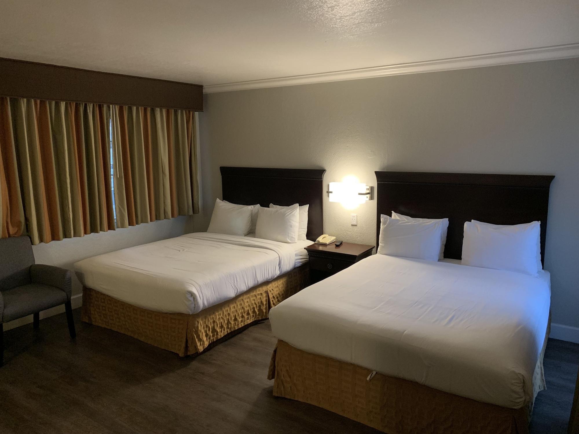 Stargazer Inn And Suites Монтерей Экстерьер фото