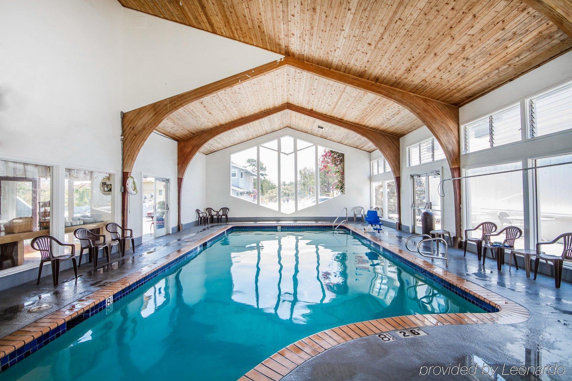 Stargazer Inn And Suites Монтерей Экстерьер фото
