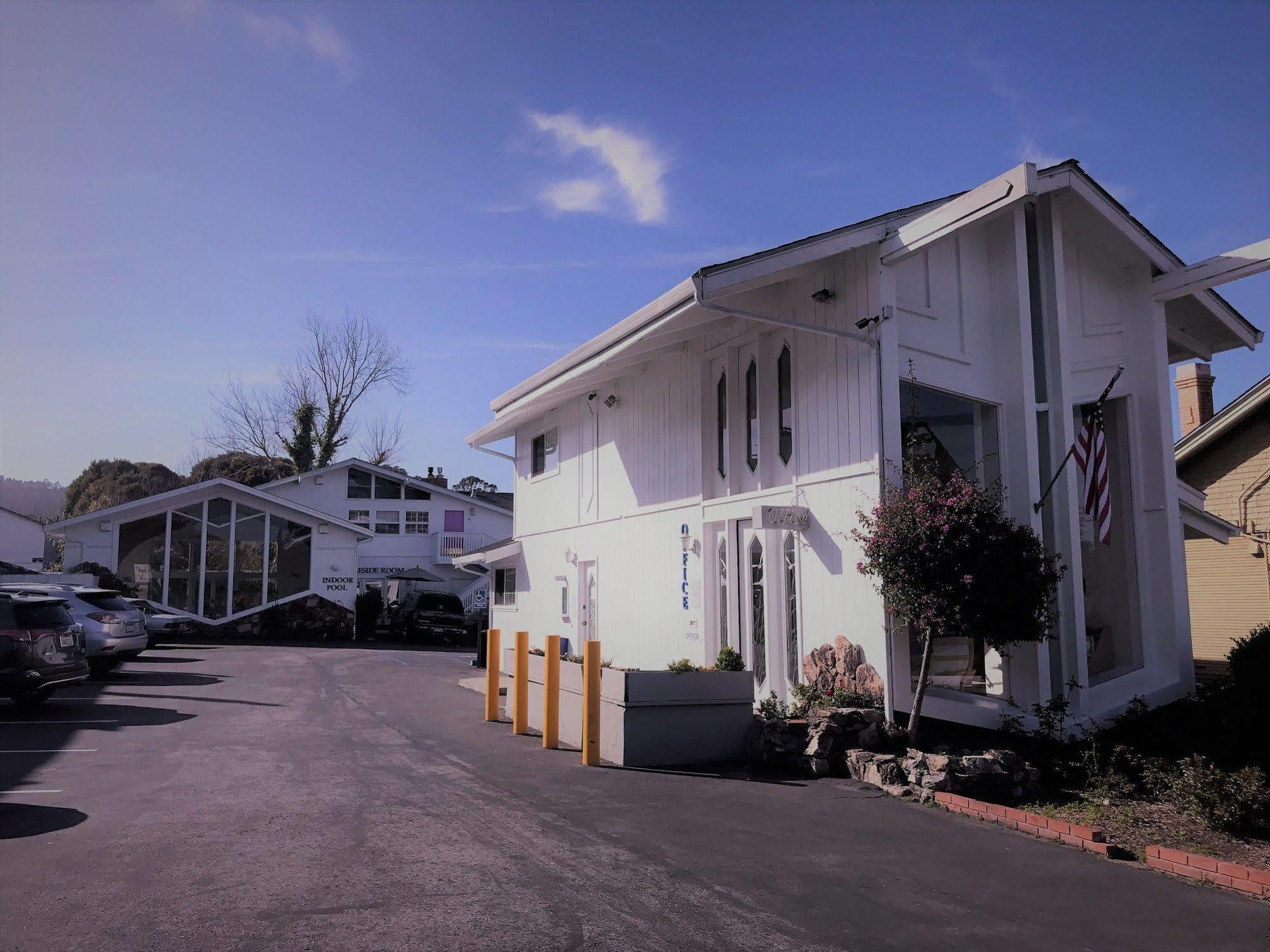 Stargazer Inn And Suites Монтерей Экстерьер фото